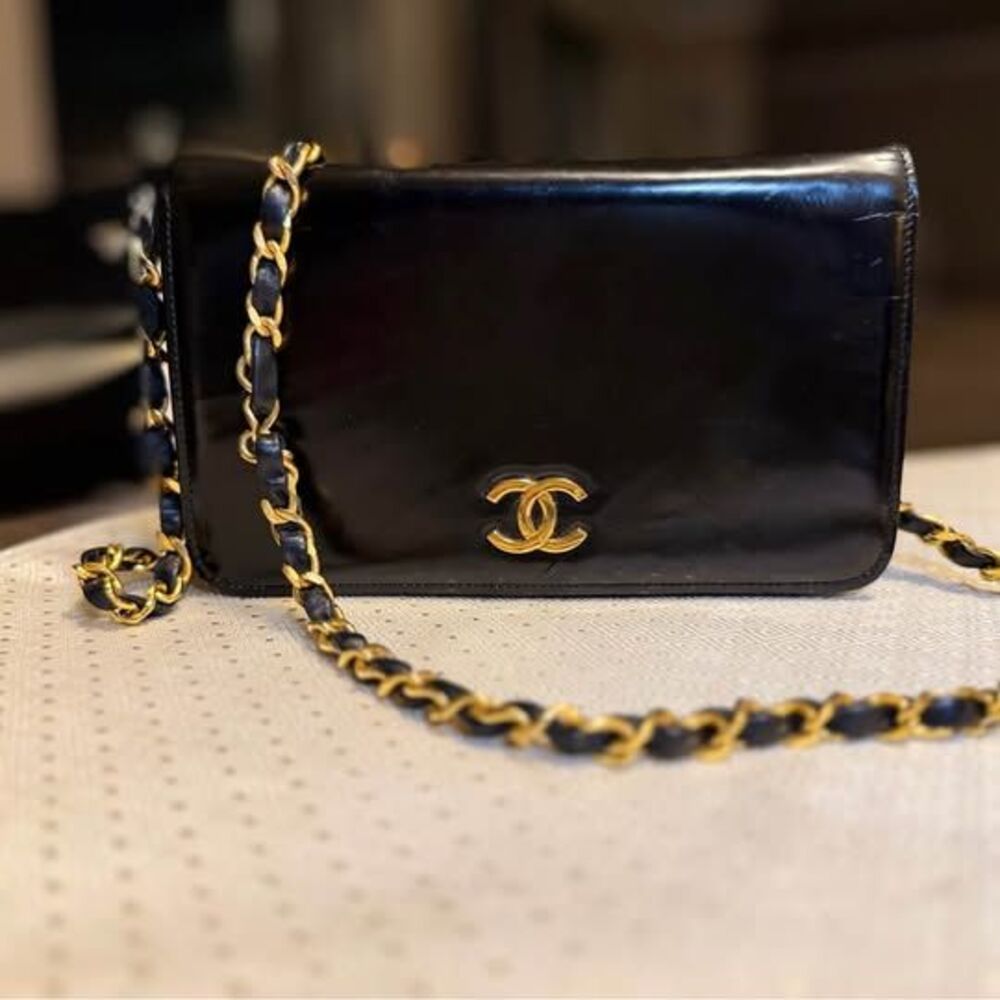 🖤👜 Chanel Flap bag Black CC Shoulder/ WOC Bag 24k gold hardware AUTHENTIC 😍 - Picture 2 of 11